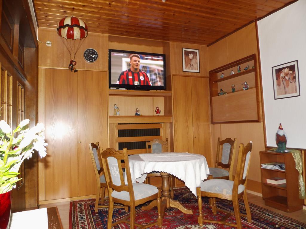 Hotel Zum Lutten Didi Friedeburg Buitenkant foto