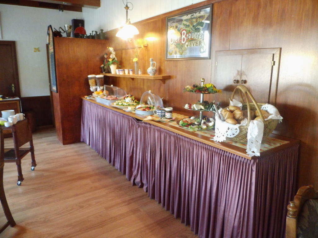 Hotel Zum Lutten Didi Friedeburg Buitenkant foto